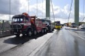 Schwerer LKW VU PKlemm A 4 Rich Olpe auf der Rodenkirchener Bruecke P440